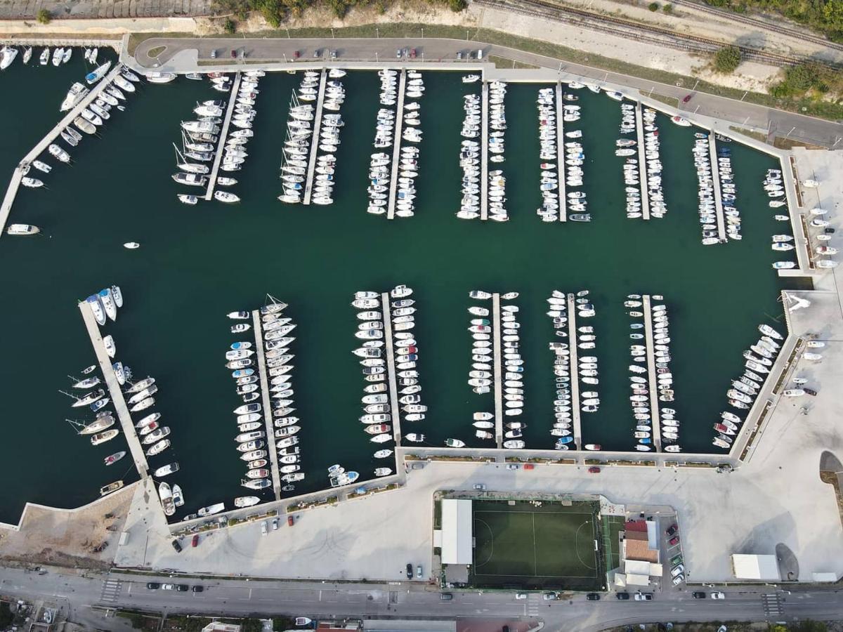Apartamento Nautica Free Parking Šibenik Exterior foto